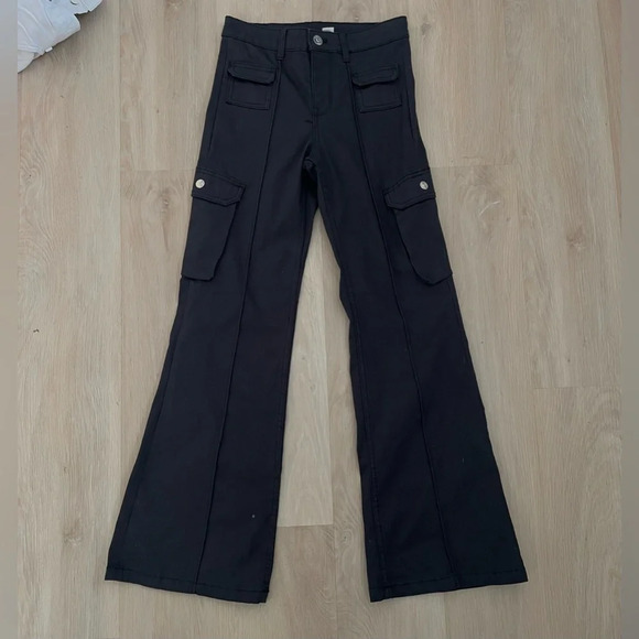 NWT H&M Cargo Pants - Picture 2 of 6